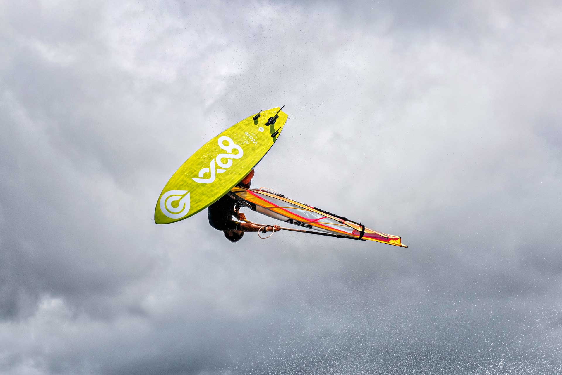 Goya Windsurfing Boards Custom Pro Thruster